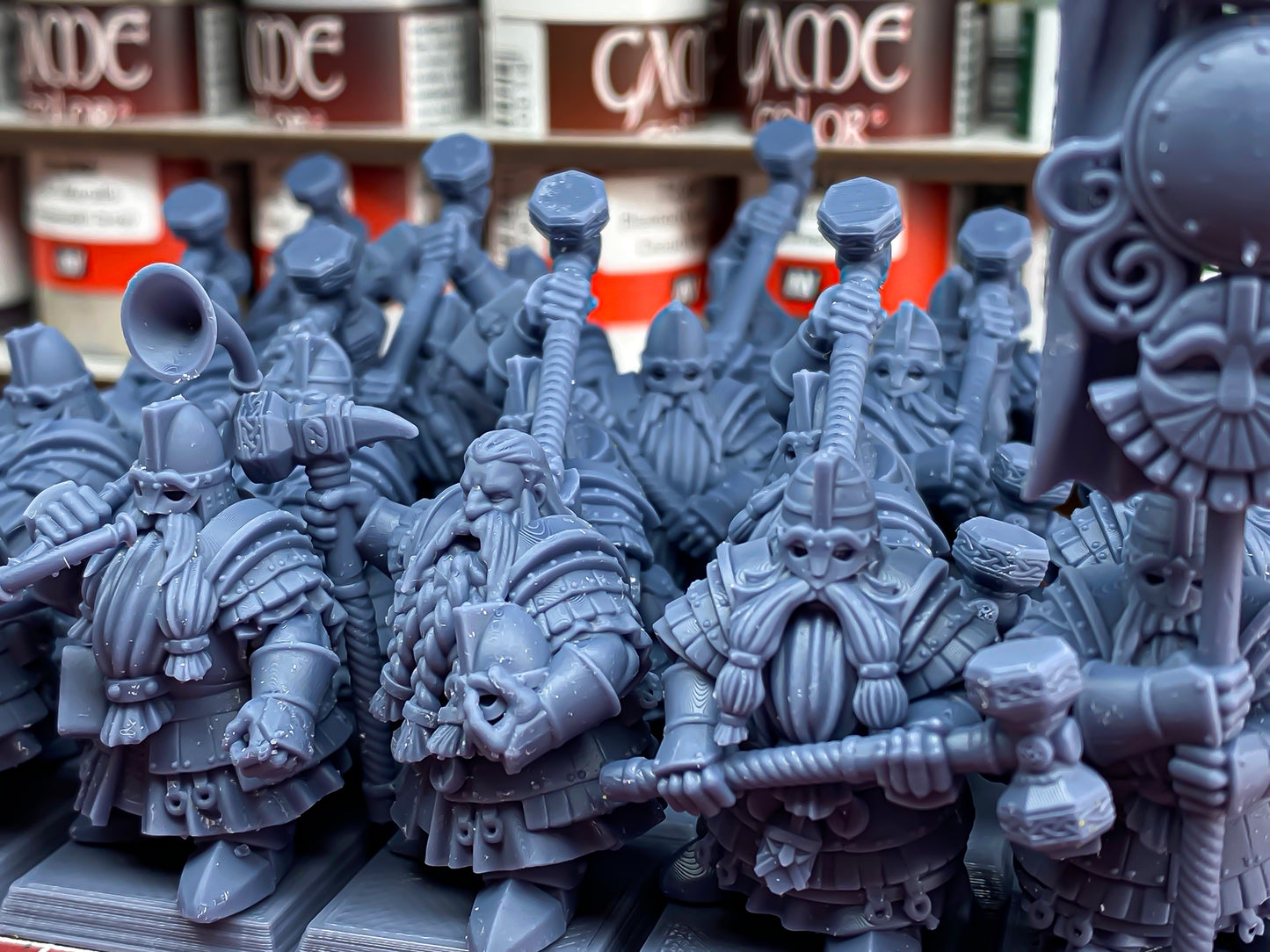 Dwarf Kingsguard Unit - Highlands Miniatures