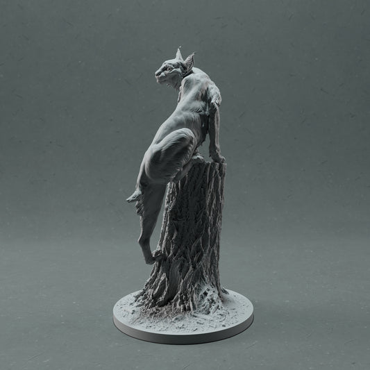 Bobcat / Lynx - on tree - Animal Den Miniatures