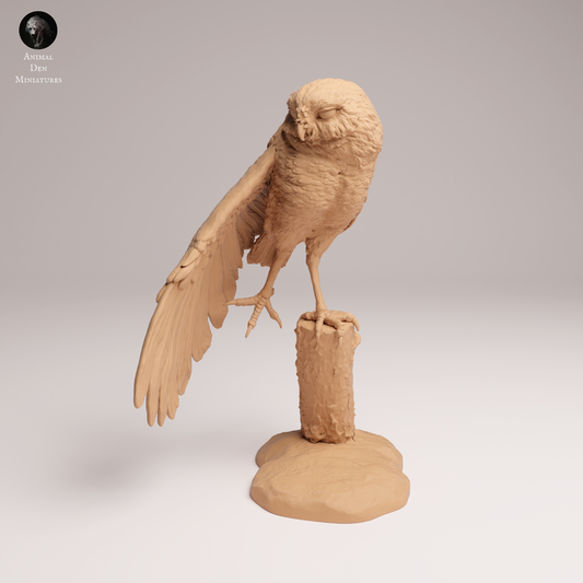 Burrowing Owl Stretch - Animal Den Miniatures