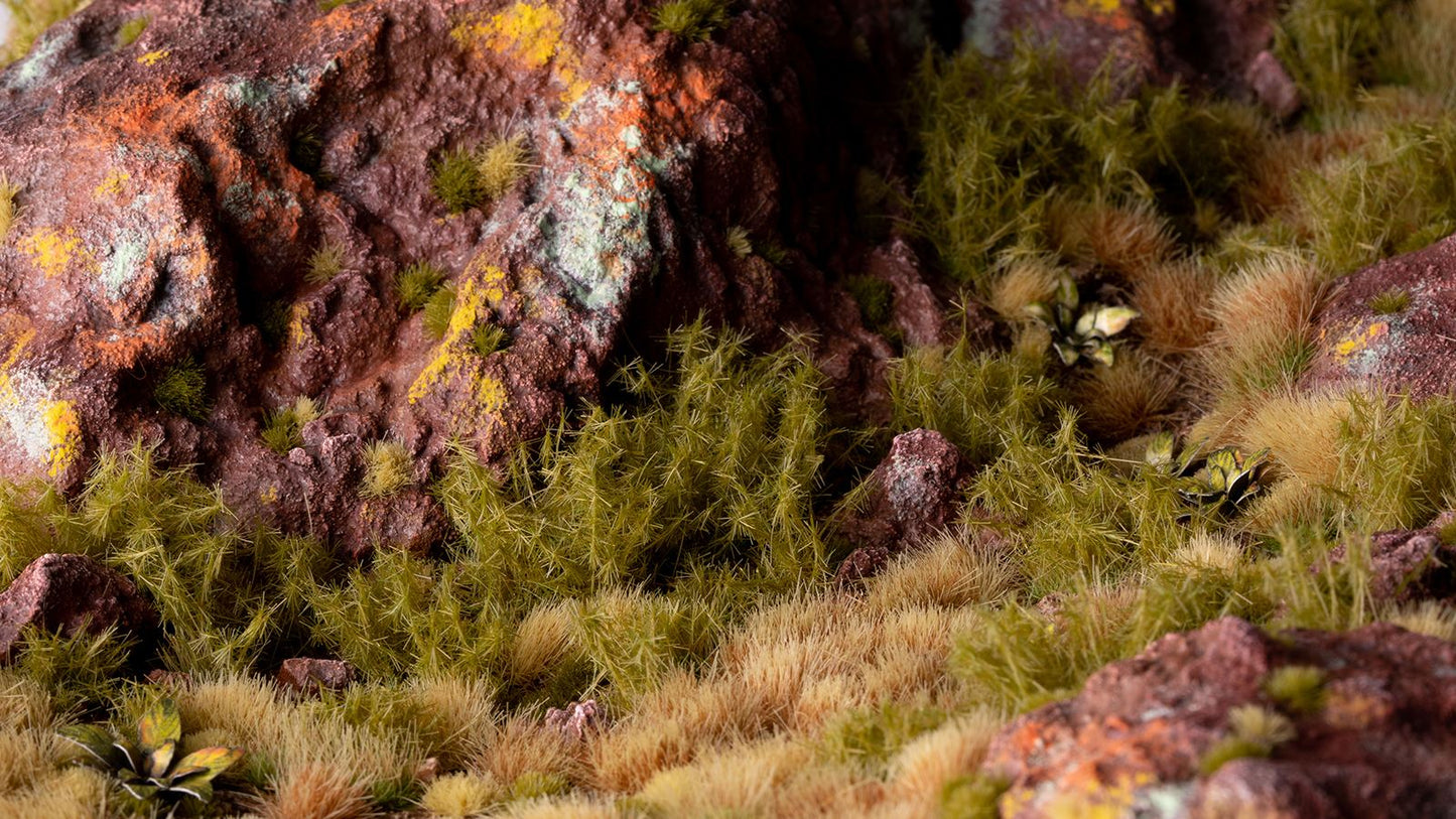 Spikey Green - Grass Tufts - GamersGrass